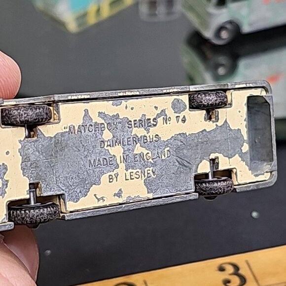 Lesney Budgie Diecast Buses And Vans 4pcs Total Vintage Collectibles England - Picture 10 of 13